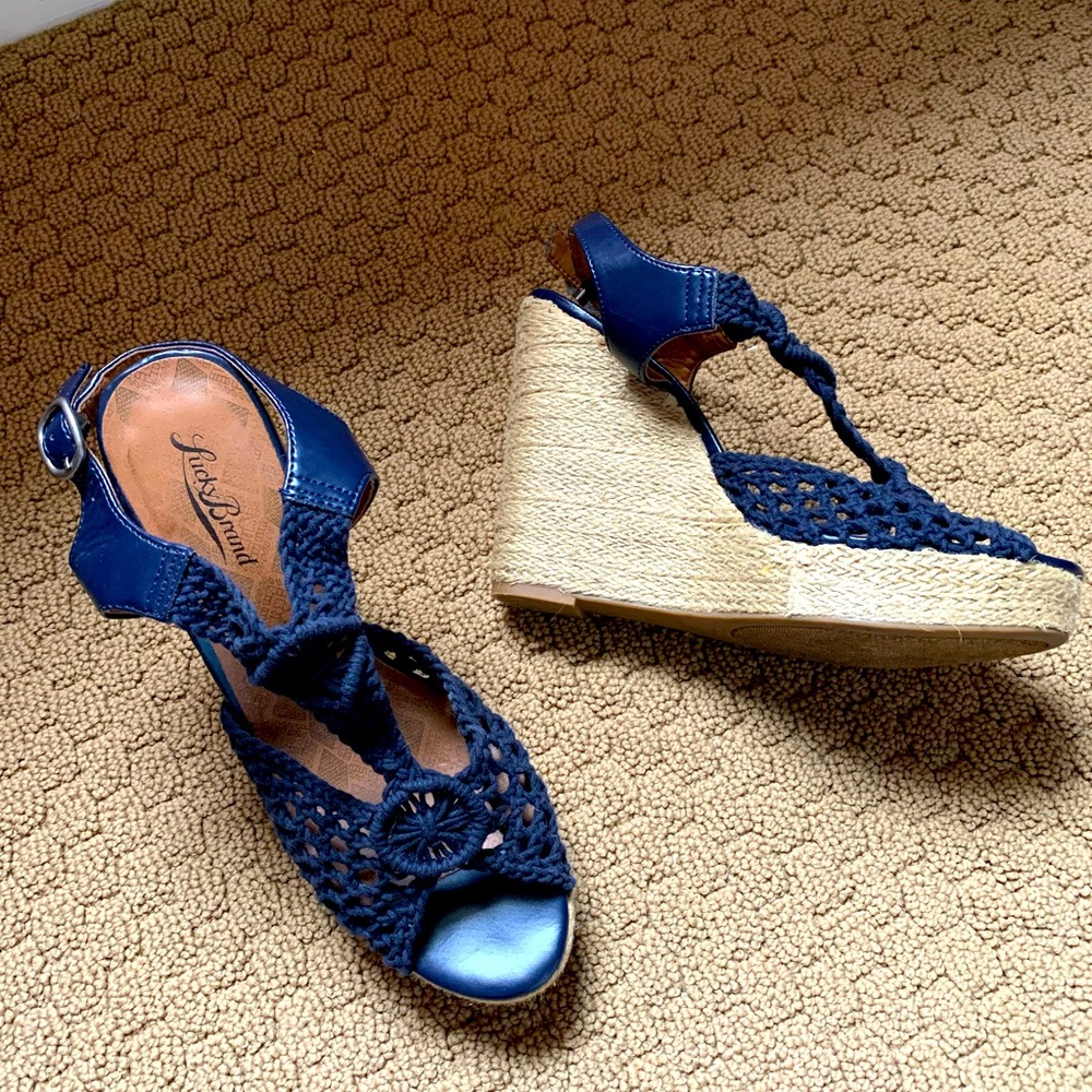 Fun, 4-inch platform espadrilles, perfect for summer!